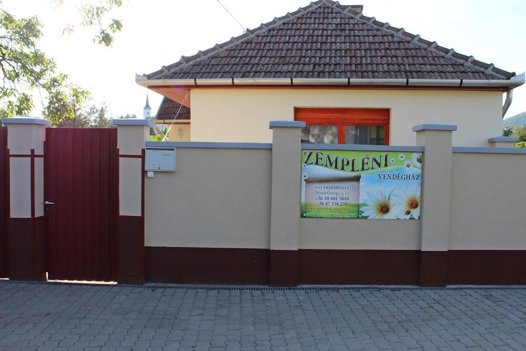 Zempleni Vendeghaz Hotell Erdőbénye Exteriör bild